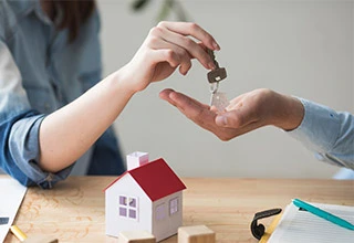 Airbnb / Mid-term